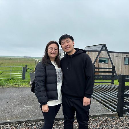 Seas The Day - Self Catering Lodge North Uist Paible エクステリア 写真