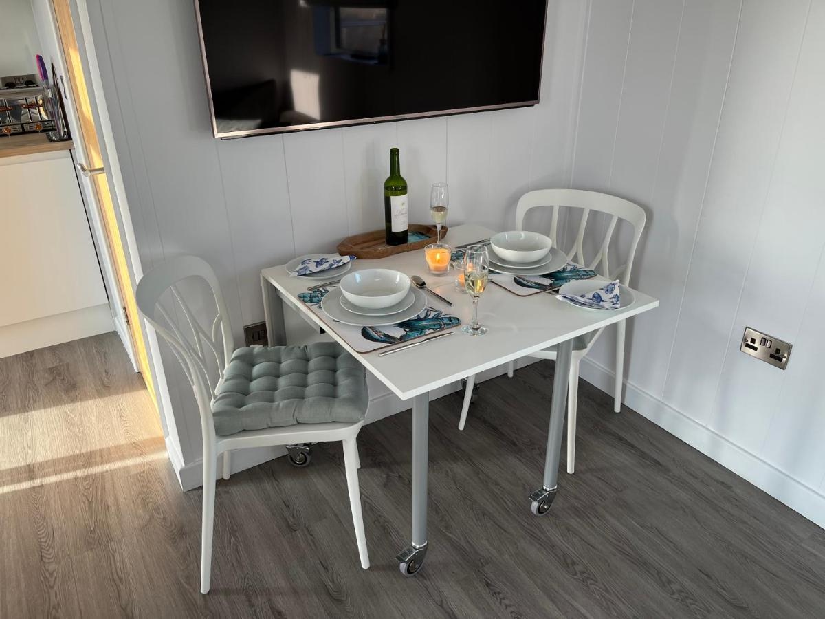Seas The Day - Self Catering Lodge North Uist Paible エクステリア 写真