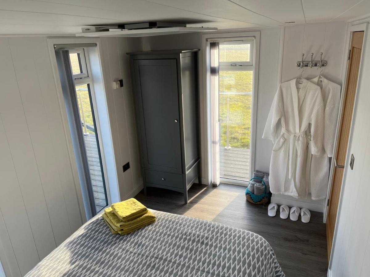 Seas The Day - Self Catering Lodge North Uist Paible エクステリア 写真