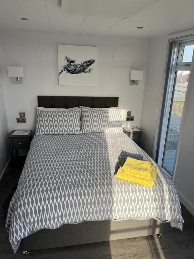 Seas The Day - Self Catering Lodge North Uist Paible エクステリア 写真
