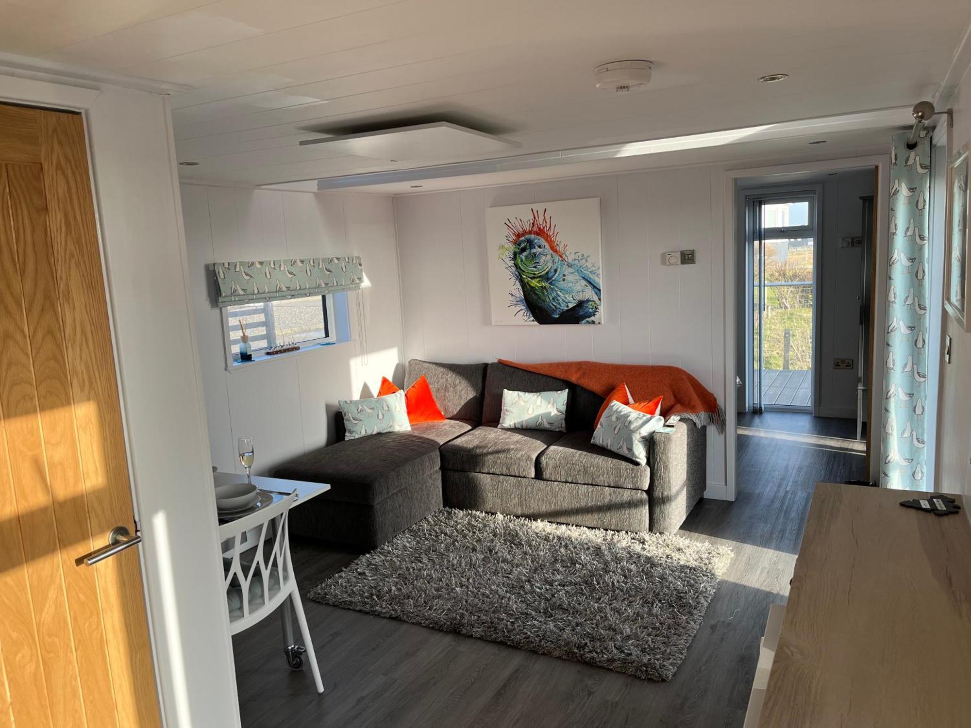 Seas The Day - Self Catering Lodge North Uist Paible エクステリア 写真